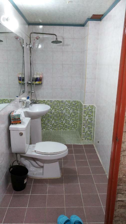 Gumi A Motel Luaran gambar